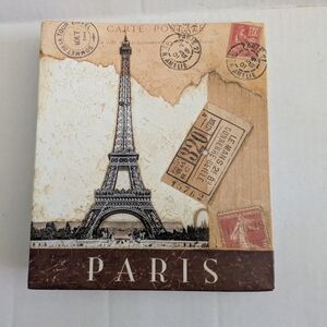 Never used Paris Photo Album Eiffel Tower for 4x6 photos